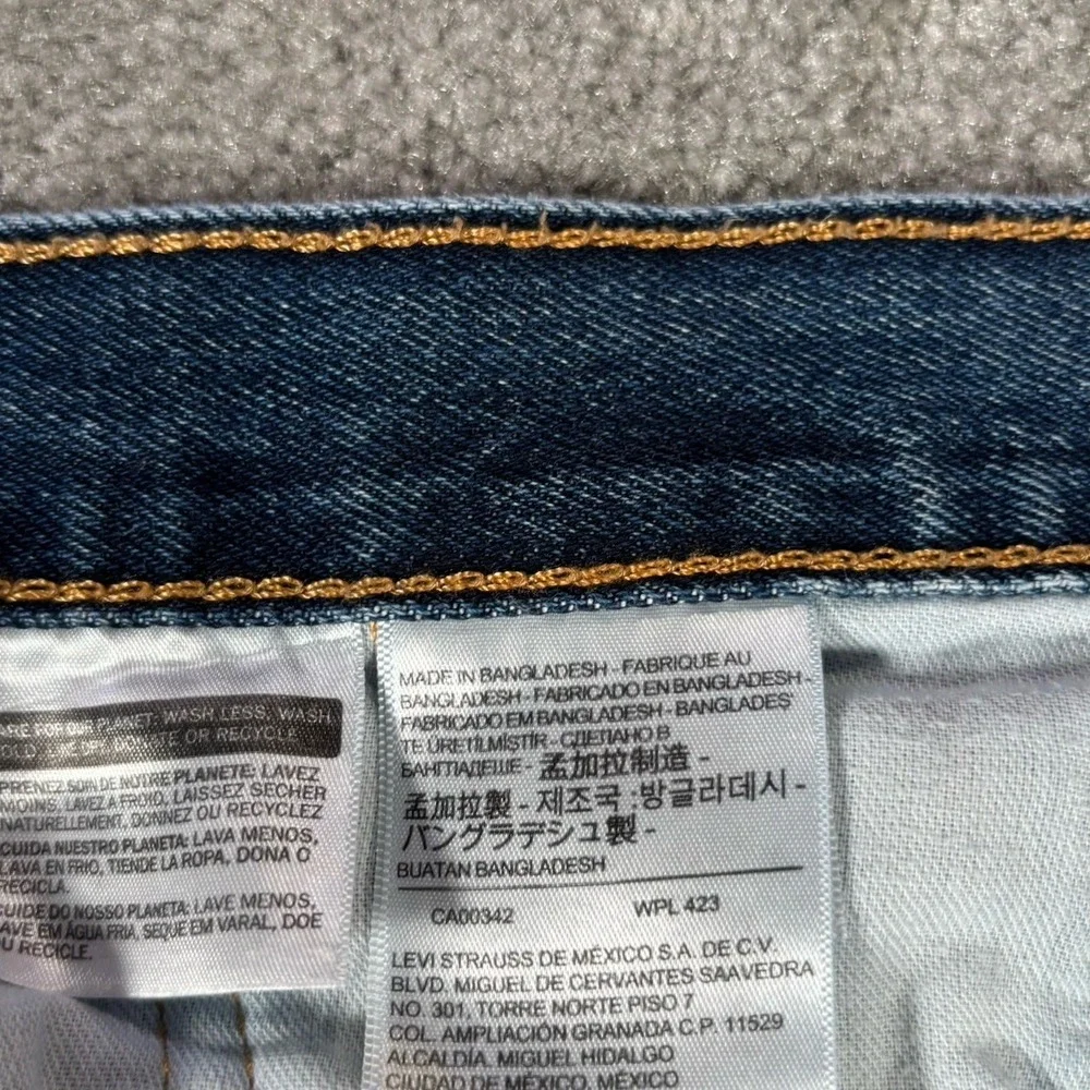 Levi's 550 Jeans Men 34x32 Relaxed Fit Tapered Medium Wash Blue Denim Cotton Dad